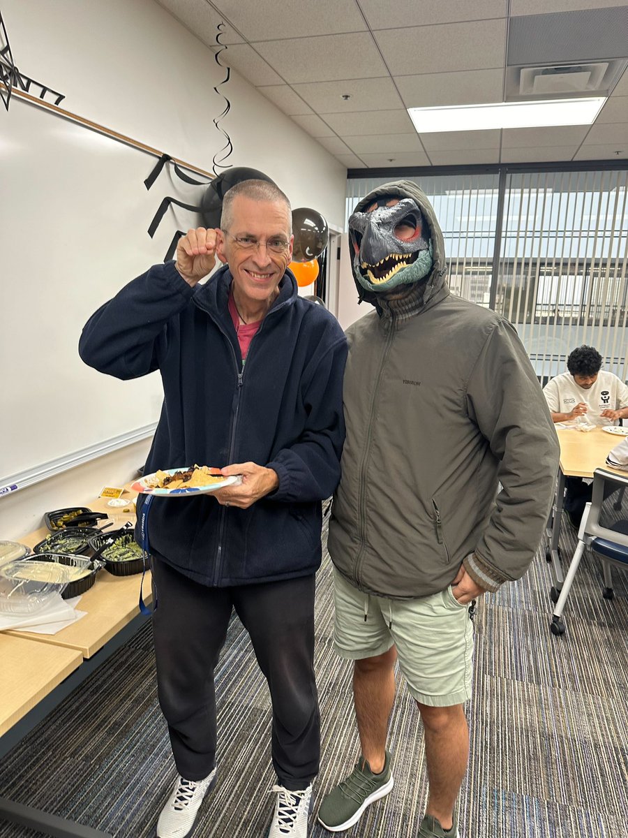 seraji70's tweet image. Just a casual day at the lab with my supervisor @vdcalhoun ! 🦖 When science meets Halloween fun! #LabLife #Halloween #SupervisorAdventures
@CenterTrends