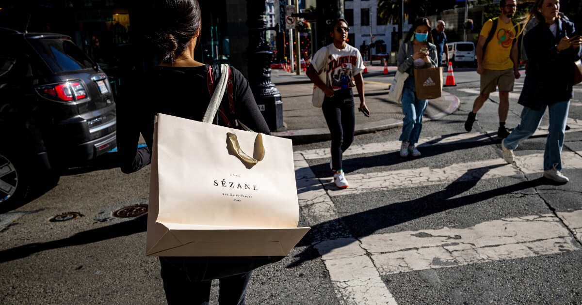 Key US inflation gauge and spending pick up in solid economy dlvr.it/TFwqKk
