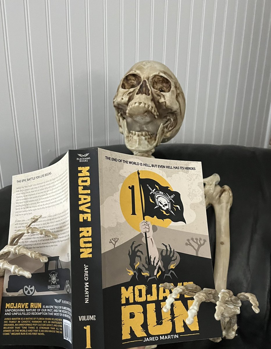 This guy’s lovin it! PREORDER NOW!

The MOJAVE RUN trilogy drops tomorrow, November 1st! 

Happy Halloween! 💀🎃👻

amazon.com/author/byjared…