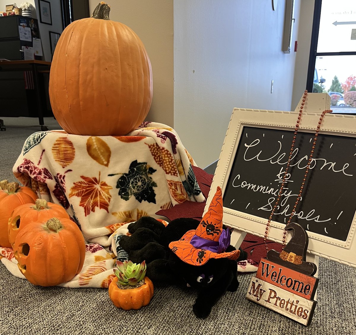 Ohio Reading Corps (@ohreadingcorps) on Twitter photo Happy Halloween 👻 from #AmeriCorps and the <a href="/ESCCentralOhio/">ESC of Central Ohio</a> (Northgate Office)
From costumes to creative decorations, it’s feeling a bit spooky all around the building. Hope you all have a fun Halloween! 🎃🧡 #Trickortreat #AmeriCorps <a href="/OHreadingcorps/">Ohio Reading Corps</a> Happy Halloween 👻 from #AmeriCorps and the <a href="/ESCCentralOhio/">ESC of Central Ohio</a> (Northgate Office)
From costumes to creative decorations, it’s feeling a bit spooky all around the building. Hope you all have a fun Halloween! 🎃🧡 #Trickortreat #AmeriCorps <a href="/OHreadingcorps/">Ohio Reading Corps</a>