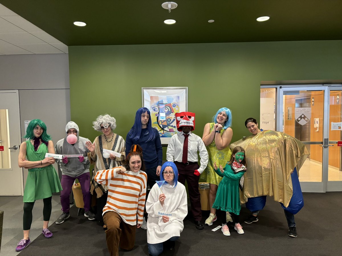 Anna Voss tweet media