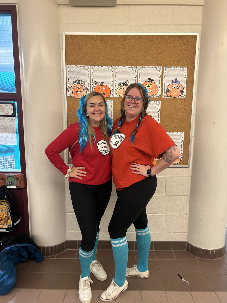 MsMWalker1's tweet photo. Halloween at @AshleyOaksPS is in full swing! https://t.co/C5jcFvzqPV