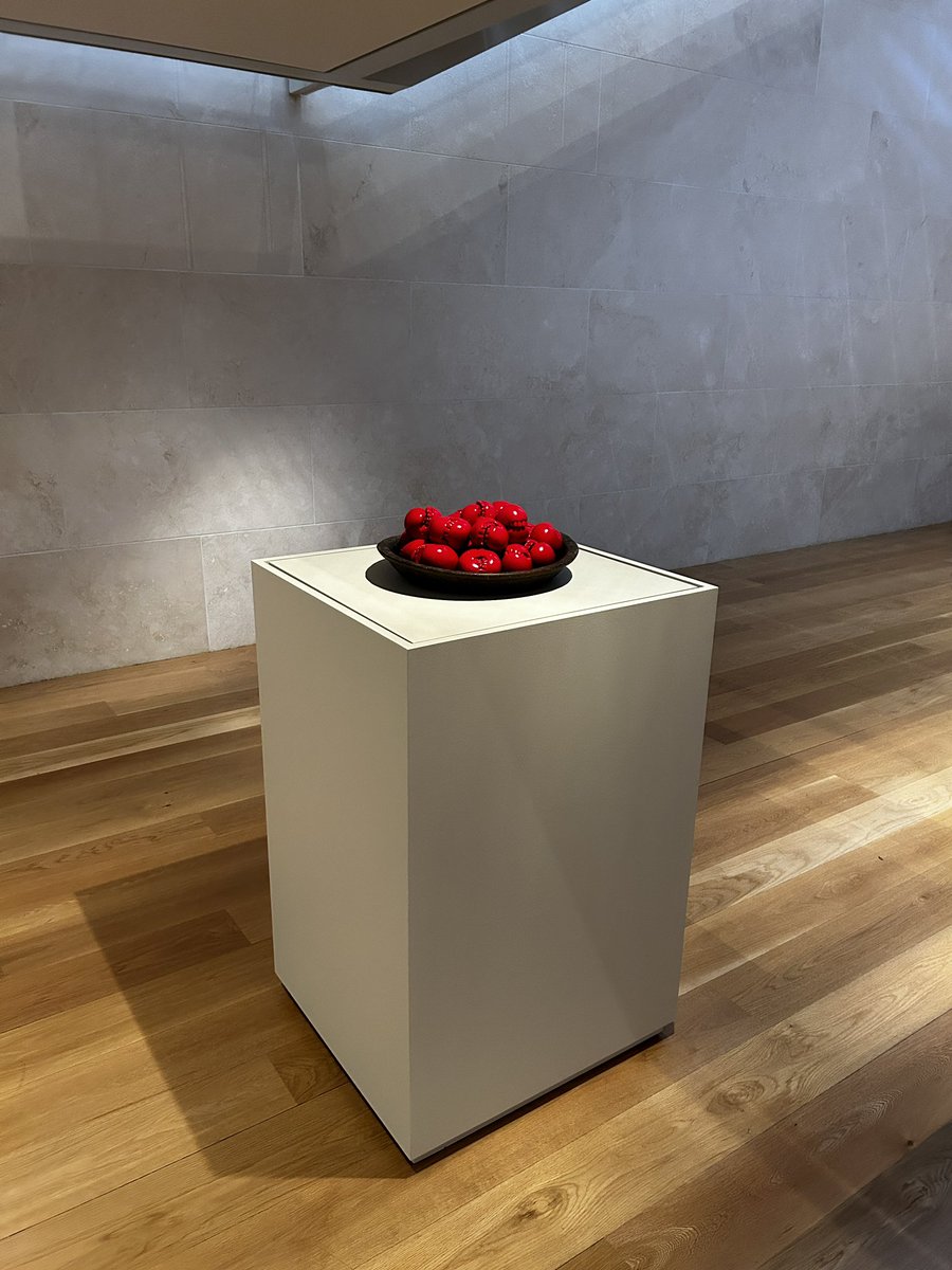 nashersculpture's tweet photo. Happy Halloween from our spooky apples to yours👻🍎🦷

Artwork: Rona Pondick 'Red Platter (21), 1994. Painted epoxy and wooden bowl. Nasher Sculpture Center, Gift of Ruth and Jacob Bloom, 2023. https://t.co/fLMeKEDSVt