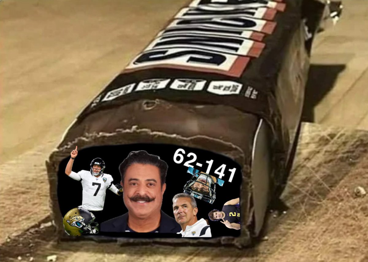 med_904's tweet photo. Check your kid’s Halloween candy for threats tonight. Somebody tried to hide Shad Khan’s tenure as the Jaguars’ owner inside this Snickers bar https://t.co/SomHjaXnUT