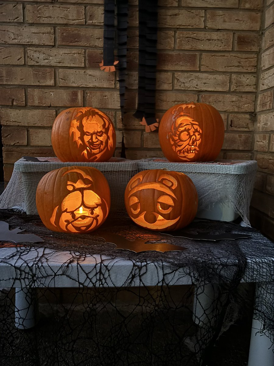 NotebooksByLisa's tweet photo. Halloween in full swing here! 🎃👻 https://t.co/jdSax6qaXH