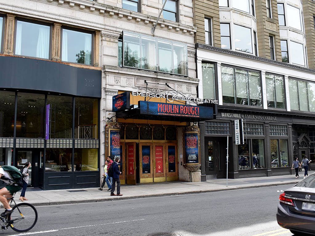 HenningerReport's tweet photo. The Phantom of the Opera is dead, or is he? Some Bostonians think not, as many of the city’s most prominent theaters are known for their paranormal activity.🧵🪡
#report4charlie https://t.co/7A7XaGveQT