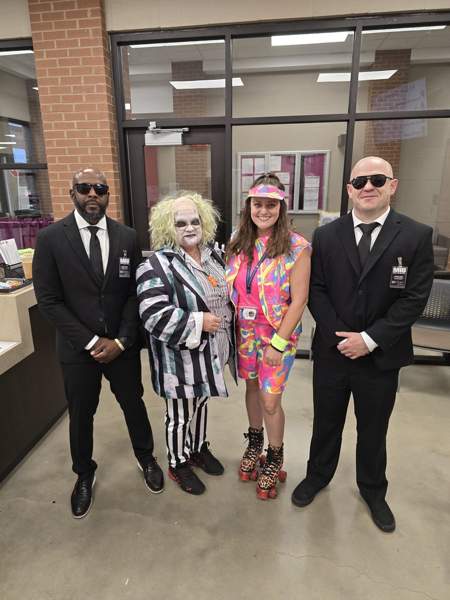 Laura Ware, Ed.D. (@lauradware) on Twitter photo I enjoyed visiting <a href="/uwclemontigers/">U.W. Clemon Elementary School</a> today to collaborate with Principal Derrick Burney. The students & staff were gearing up to celebrate positive behavior! 🎉👏🏼 <a href="/JEFCOED/">Jefferson County Schools</a> <a href="/gonsoulinwalter/">Walter</a> <a href="/orush2/">Dr. Orletta Rush</a> <a href="/jeff_caufield/">Jeff Caufield</a> I enjoyed visiting <a href="/uwclemontigers/">U.W. Clemon Elementary School</a> today to collaborate with Principal Derrick Burney. The students & staff were gearing up to celebrate positive behavior! 🎉👏🏼 <a href="/JEFCOED/">Jefferson County Schools</a> <a href="/gonsoulinwalter/">Walter</a> <a href="/orush2/">Dr. Orletta Rush</a> <a href="/jeff_caufield/">Jeff Caufield</a>