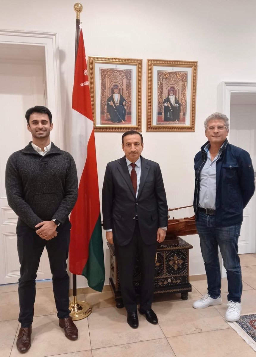 استقبل سعادة يوسف بن أحمد الجابري سفير سلطنة عُمان لدى جمهورية النمسا، فريق الخبراء في شركة داكلاب، حيث تم بحث تقنية تنقية الهواء من ثاني أكسيد الكربون.