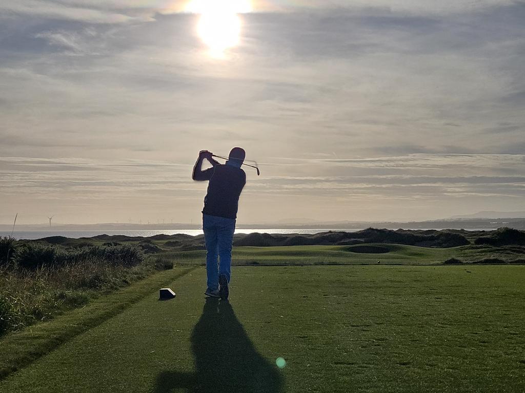 Ken54027251's tweet photo. @golfcourseaward @carnoustiegolf @RoyalDornochGC @TheHomeofGolf @TheMachrie @dumbarniegolf @dumbarniegolf for the views, the Clubhouse and the amazing staff 👏 https://t.co/zmjUnmeZRD