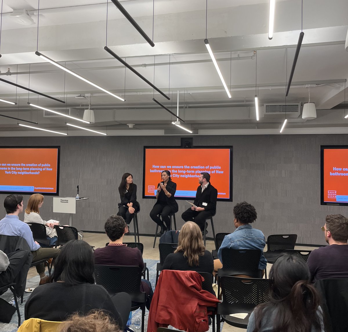 UDFNYC's tweet image. We hosted a discussion on the need for #publicbathrooms with @SandyforCouncil and #UDF Fellow Julie Chou. We were joined by advocates like @VOCALNewYork to strategize how ensure public bathrooms are always part of the plan. 

Read the full report here: urbandesignforum.org/event/the-need…