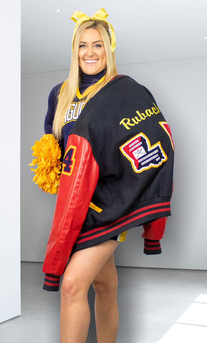 rubachtaylortv's tweet image. #HappyHalloween from our ‘scary’ high school selves 👻
#HighSchoolIsScary #TeamSpirits 📣#WhatsScaryIsThisUniformStillFits