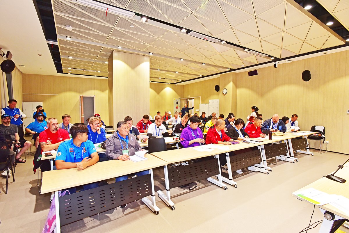 drones_fai's tweet photo. 📸 Team managers convene for a crucial pre-event briefing. 🤝
The organisers of the 2024 FAI World Drone Racing Championship presented event details, and team managers had the opportunity to ask questions, primarily focusing on clarifying the competition's procedures.
#drones https://t.co/uPpPuOpfvV