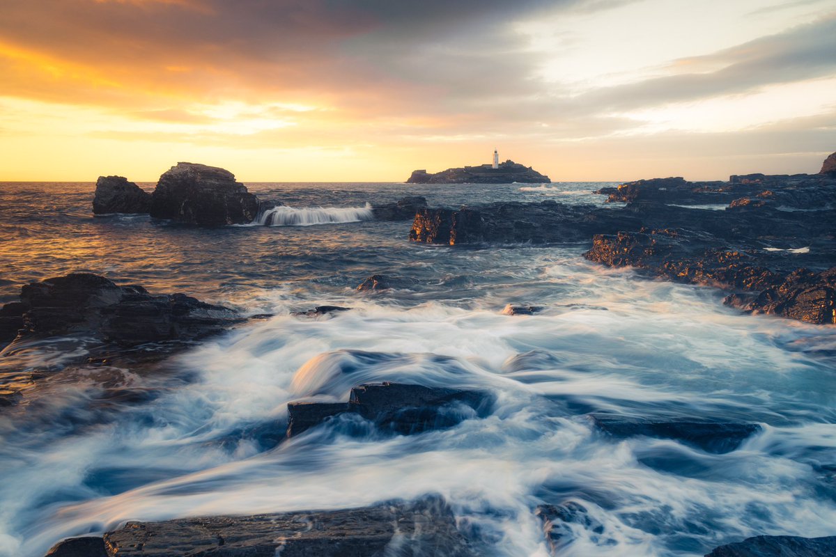 High tide and sunset at Godrevy in Cornwall,not gonna lie I got wet grabbing this image.
#Cornwall #photography #sunset #photooftheday
