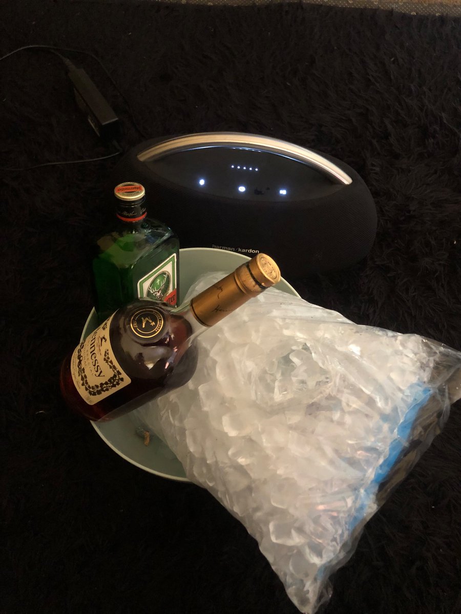 nzama22's tweet photo. @Slangforever Harman is undisputed. https://t.co/nDXSwYdcmy
