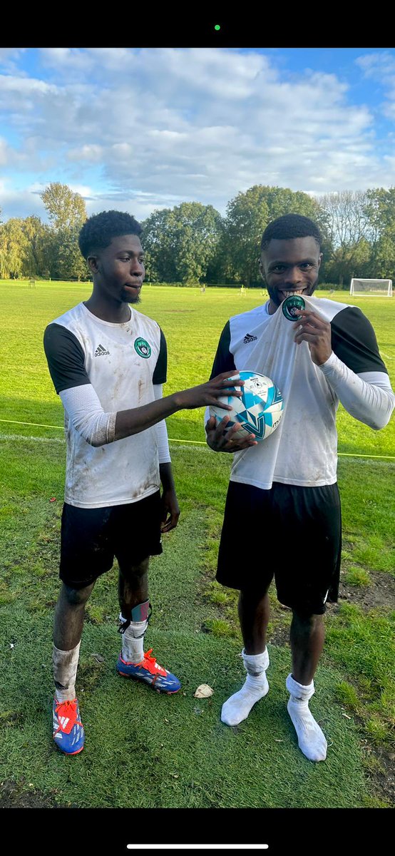 DavidSaffa6's tweet photo. October was decent - first win against Loughton Town when Sahr Nanoh @Sahrnanoh4 came down to help at the back and help with the clean sheet.

We need him over more! Soon come ⏳⌛ #footballfamily https://t.co/xFsEQ84Jr0