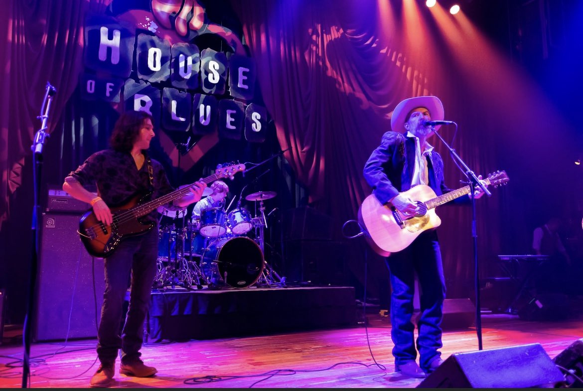 Looking forward to jamming with these young men this evening at The Seahorse! #CW3 #singersongwriter #Halloween #LiveMusic