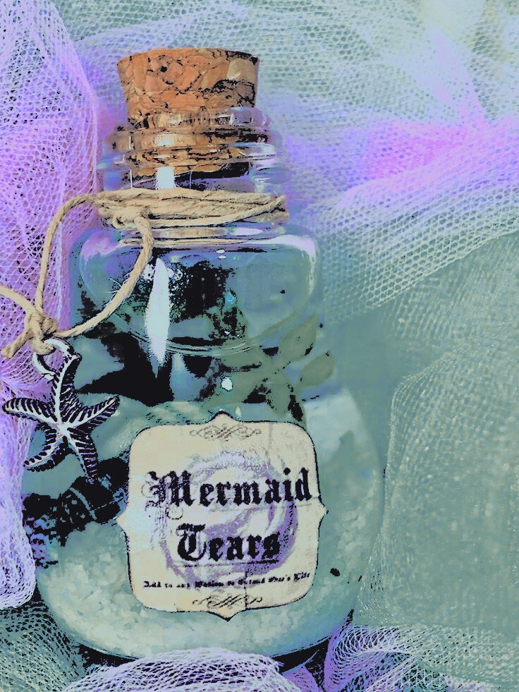 ᅠ
ᅠ

              *  ♡゙   𝓗APPY 𝓑IRTHDAY  !
ㅤㅤㅤㅤ @HOOKGXRL . 

ᅠᅠ
ᅠ
ᅠᅠ