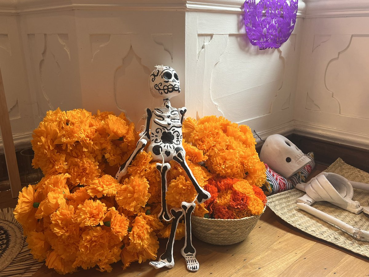 Last chance to join our Day of the Dead creative workshops at Dora House on Friday 1 November starting at 10am, 11am, and 1pm  instagram.com/stories/royal_… - book here: sculptors.org.uk/whats-on/2024/…