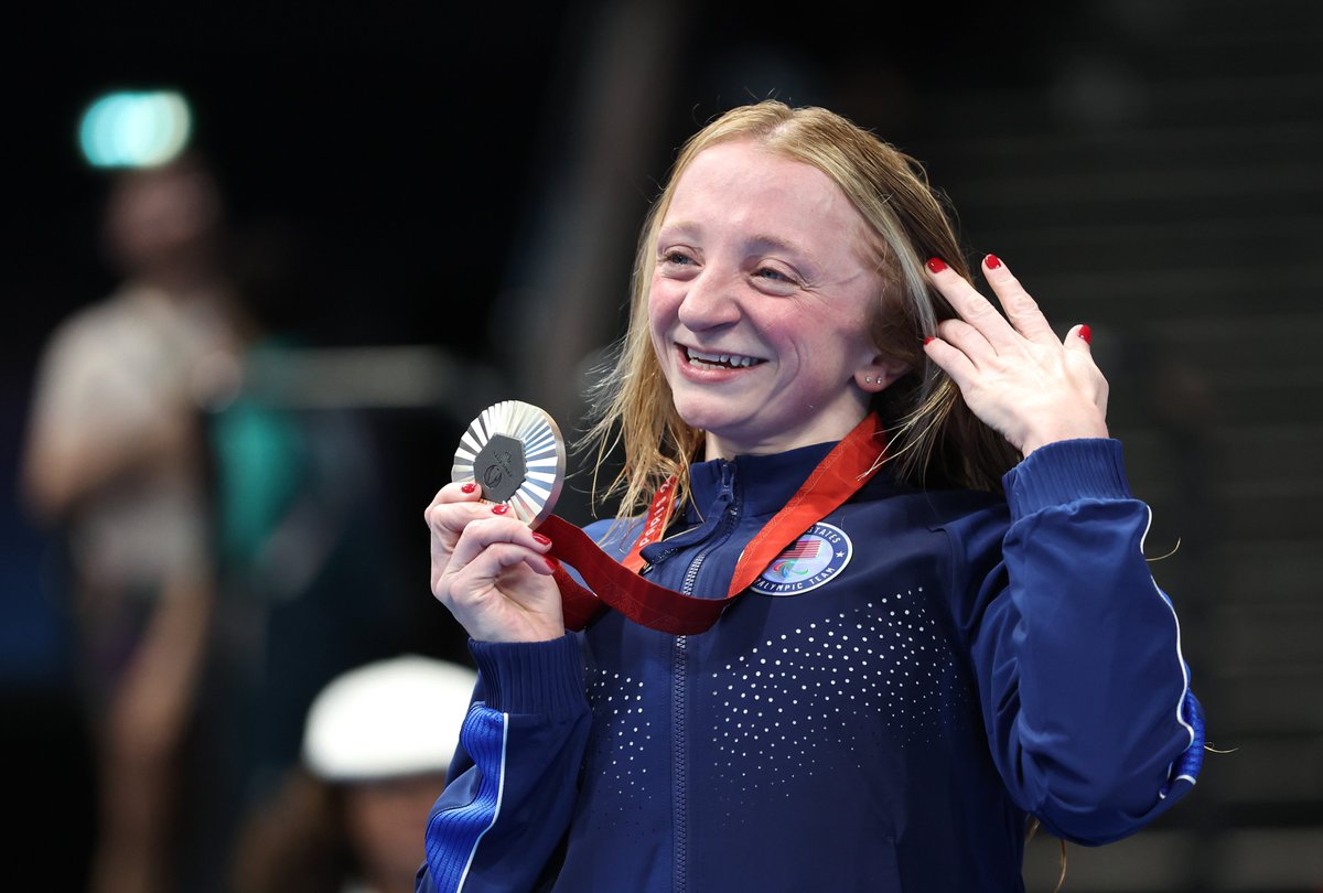 USParaSwimming's tweet photo. “I’m used to adversity, I’m used to challenges, but I’ve never experienced so many."

@McKenzie_Coan details her long journey to the podium at the #ParisParalympics.

📰: https://t.co/sl4bR1MSDh https://t.co/iQnnLzggjZ