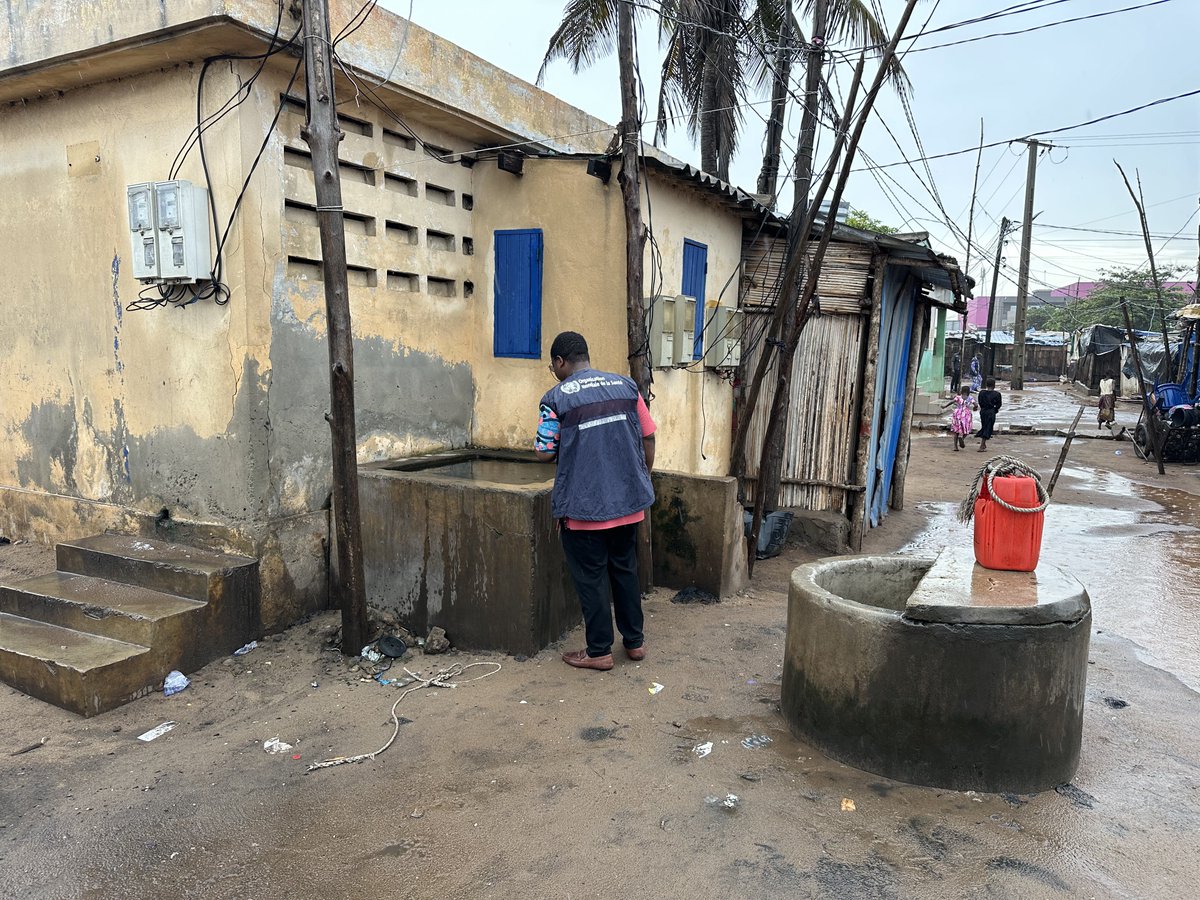 JoelAnani's tweet photo. Épidémie de choléra au #Togo

👉🏽Districts en épidémie : Agoe, Golfe, Lacs, Bas Mono
👉🏽10 décès à ce jour
👉🏽 Riposte en cours

Pour notre part:
👉🏽 respectons les mesures d’hygiène
👉🏽 référons à l’hôpital toute personne présentant une diarrhée persistante depuis moins de 7 derniers jours
👉🏽La prise en charge est gratuite 

#Tgtwittos