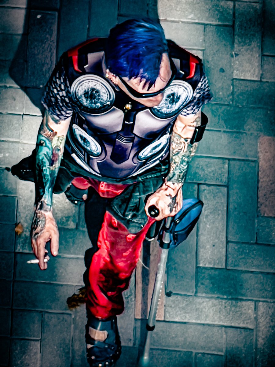 KIA_artist's tweet image. Thor, smoking. From "The Window" photo collection by K.I.A.: nu4ya.com/store?category… 

#KIAart #TheWindow #thor #marvel #movies #avengers #AvengersEndGame #costumes  #tatemodern #comics #comicbooks #notallheroeswearcapes #everydaysuperheroes #halloweencostumes #halloween