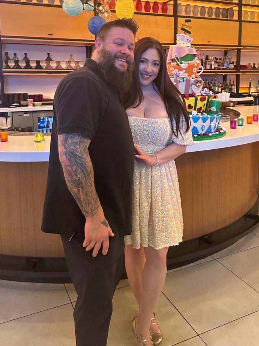 WrestlingWorldCC tweet media