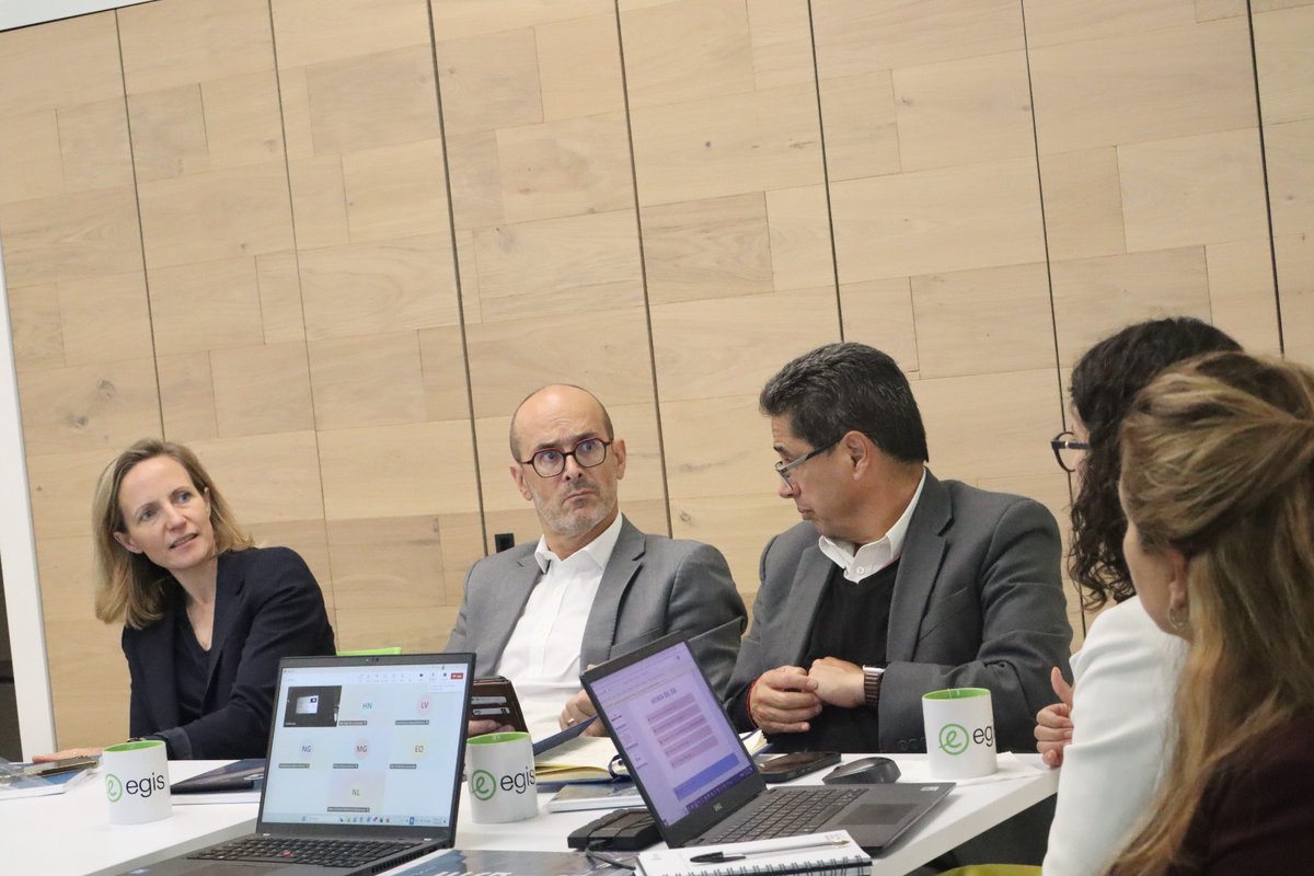 Cámara de Comercio e Industria France México tweet media