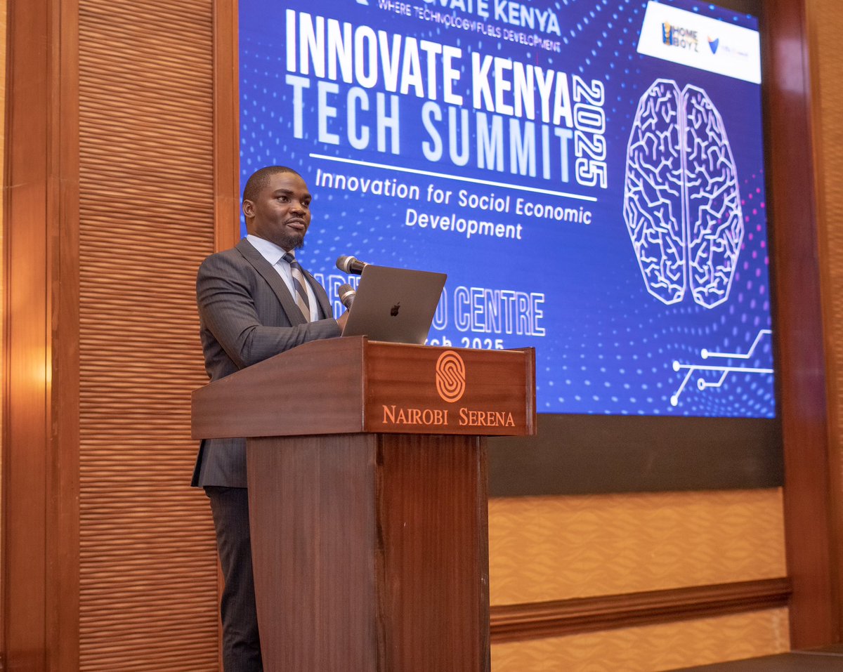BrianGeorgeKE's tweet photo. Nimewaambia leo nlikua nimeenda kuwatafutia 2k urgently😅🤷🏾♂️? Makosa ni yangu! I moderated the launch of Innovate Kenya Tech Summit at Serena Hotel by @ViffaConsult and @HomeboyzPLC Group! See you next year in March for the Summit😀
#GlobalModerator #WorldClassMC https://t.co/n2EQewIYi9