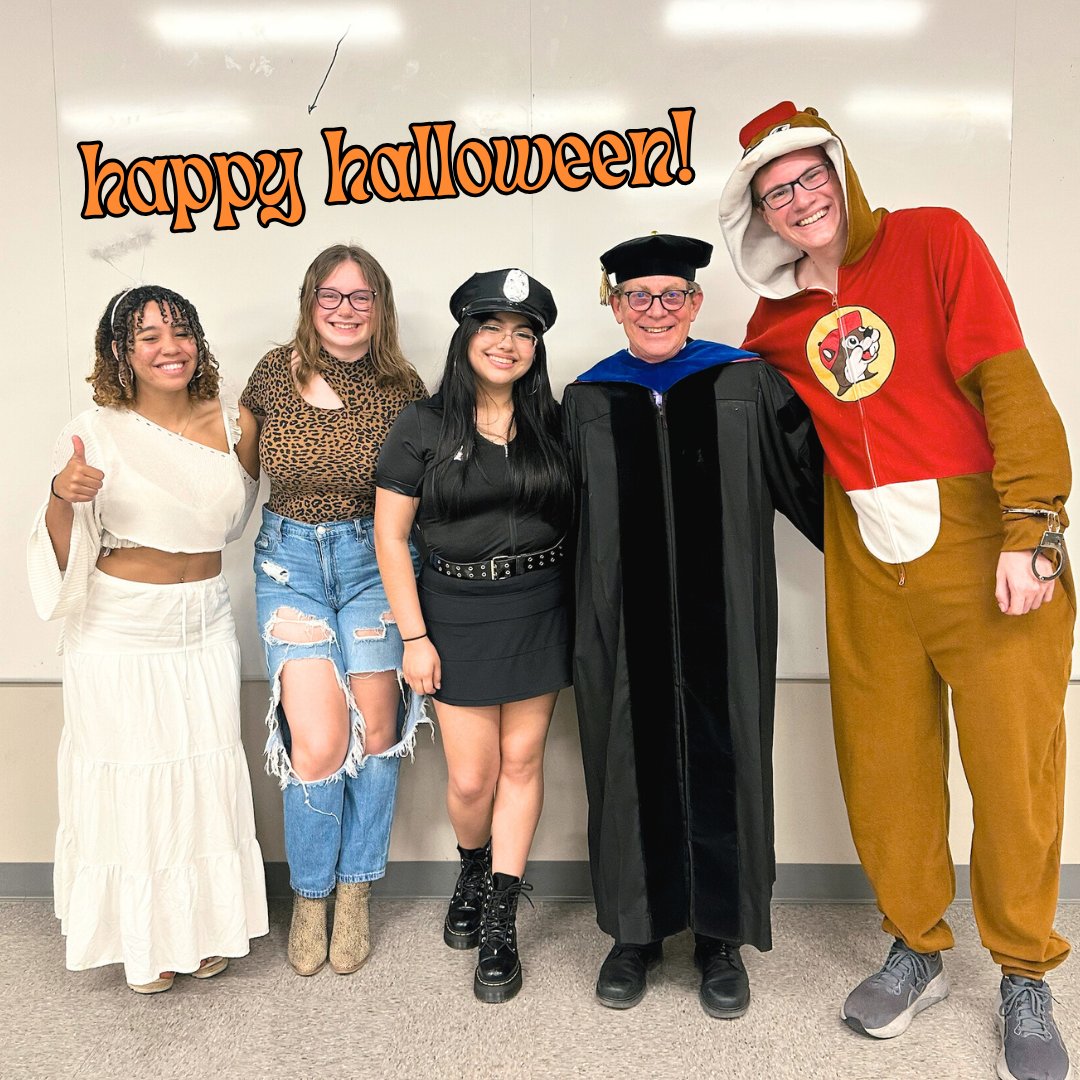 Happy Halloween from the Honors Organic Chemistry class! Have fun and stay safe tonight 👻
