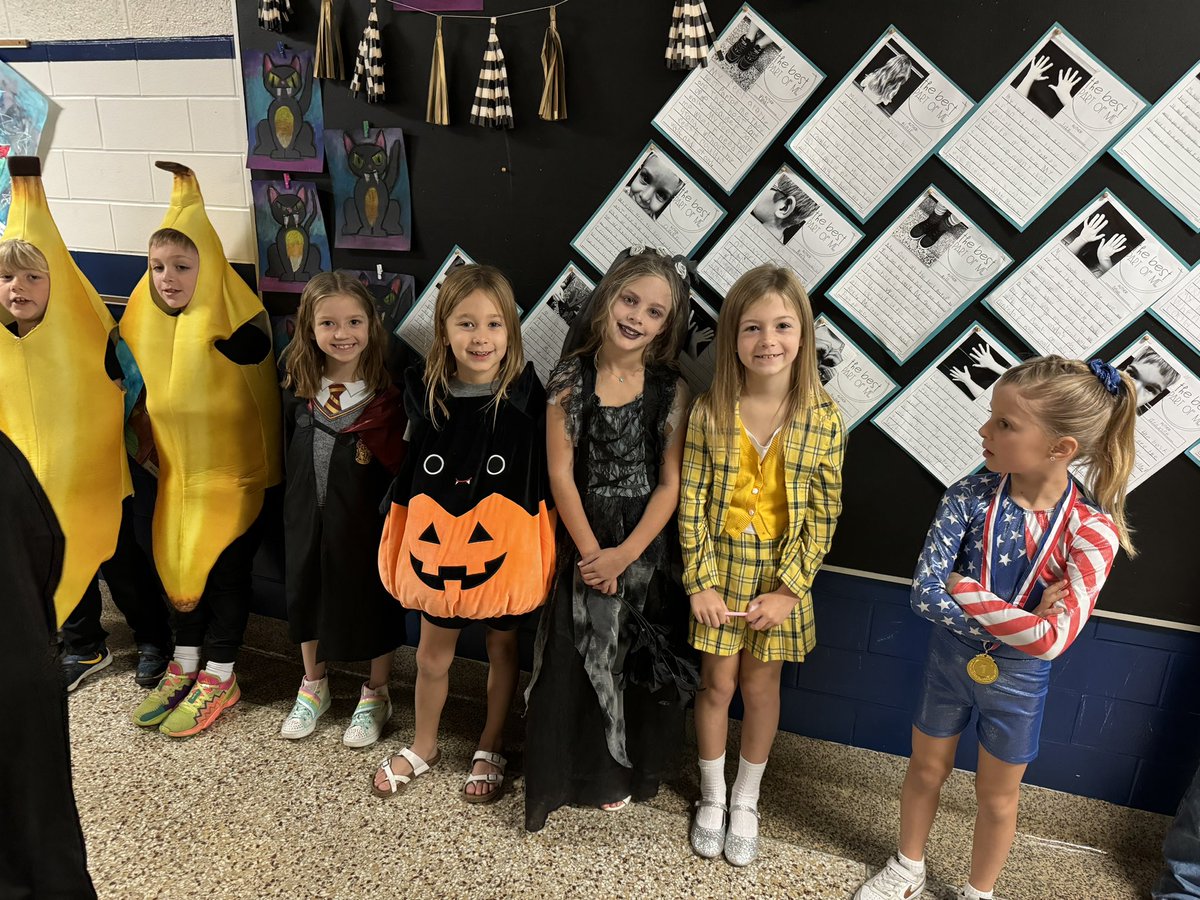 ALEastview's tweet photo. Happy Halloween 🎃 👻 https://t.co/PTvVE7Yjkb