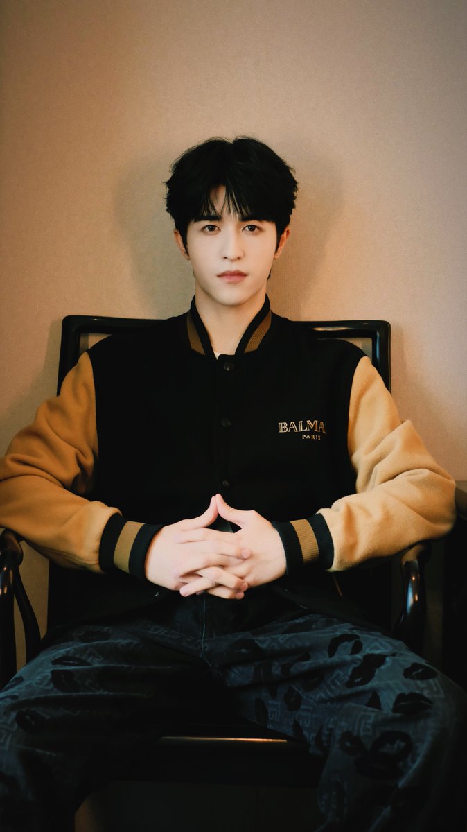 Balmain's tweet photo. Actor and singer @patrick_pppat captivates in a statement #BALMAINFW24 varsity jacket for Season 4 of “It Sounds Incredible”, bringing his signature flair to the show. #BALMAINARMY https://t.co/BLHC55oDAj
