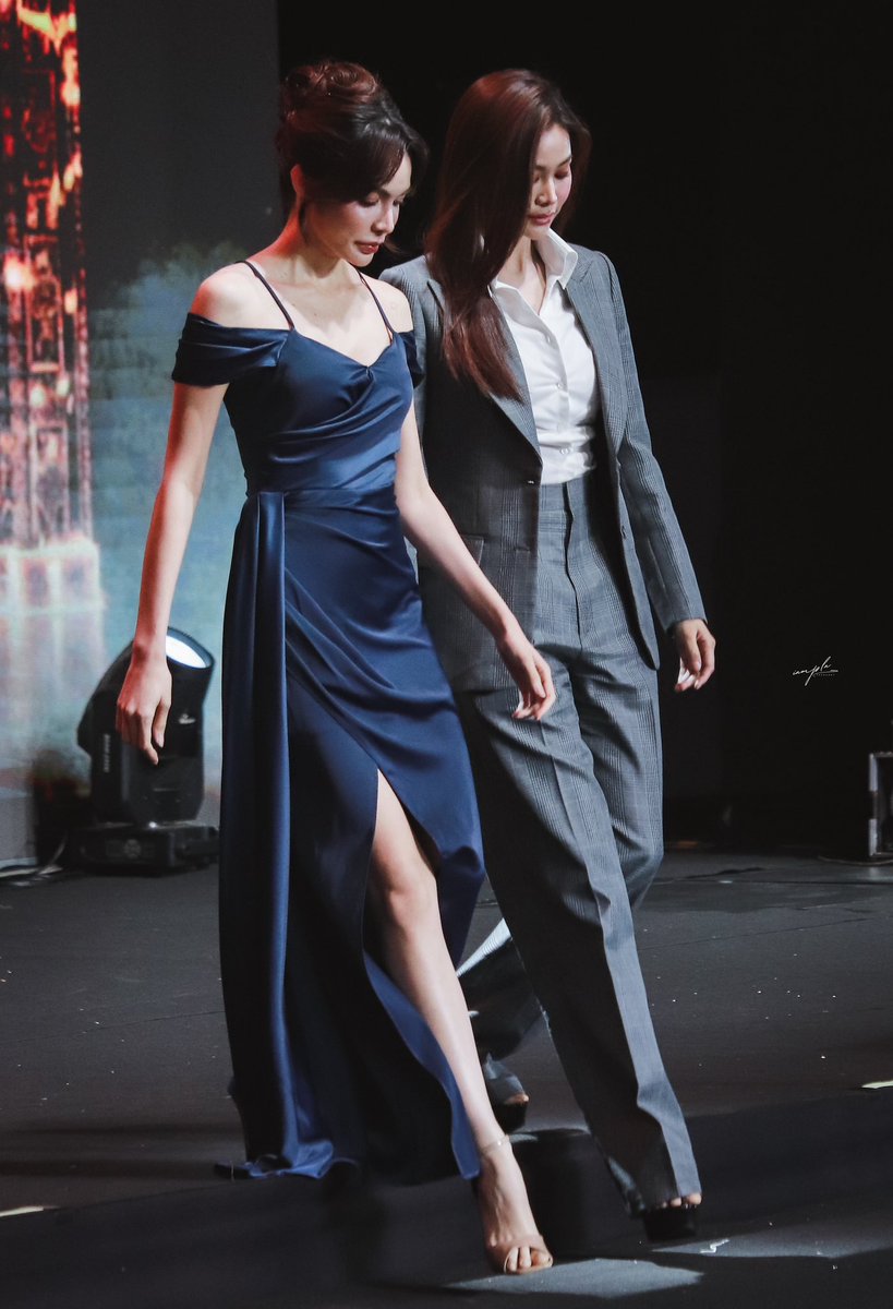 hkfireonfire's tweet photo. I need everyone to stop what they're doing and look at the sheer perfection 
#FinalMGRatchaburi25xENGLOT https://t.co/zlMWiSqTn5