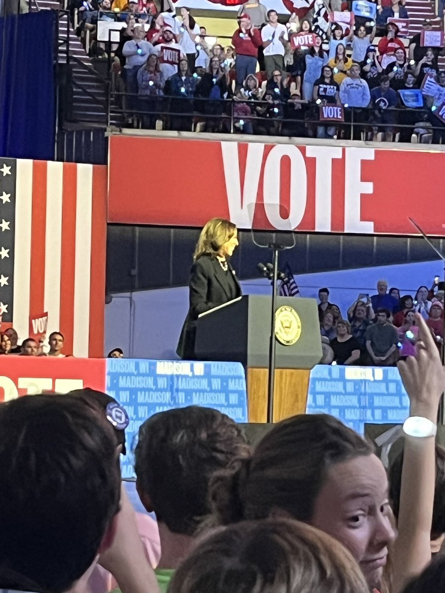 samevns's tweet photo. Had a blast at the Madison, WI Harris rally last night. Your vote matters! Make a plan and VOTE. Fellow Wisconsinites find out more about voting here https://t.co/AQRiWggjYZ @KamalaHarris @Tim_Walz https://t.co/GxDIVaXoZR