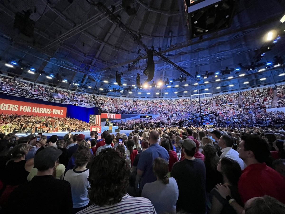 samevns's tweet photo. Had a blast at the Madison, WI Harris rally last night. Your vote matters! Make a plan and VOTE. Fellow Wisconsinites find out more about voting here https://t.co/AQRiWggjYZ @KamalaHarris @Tim_Walz https://t.co/GxDIVaXoZR