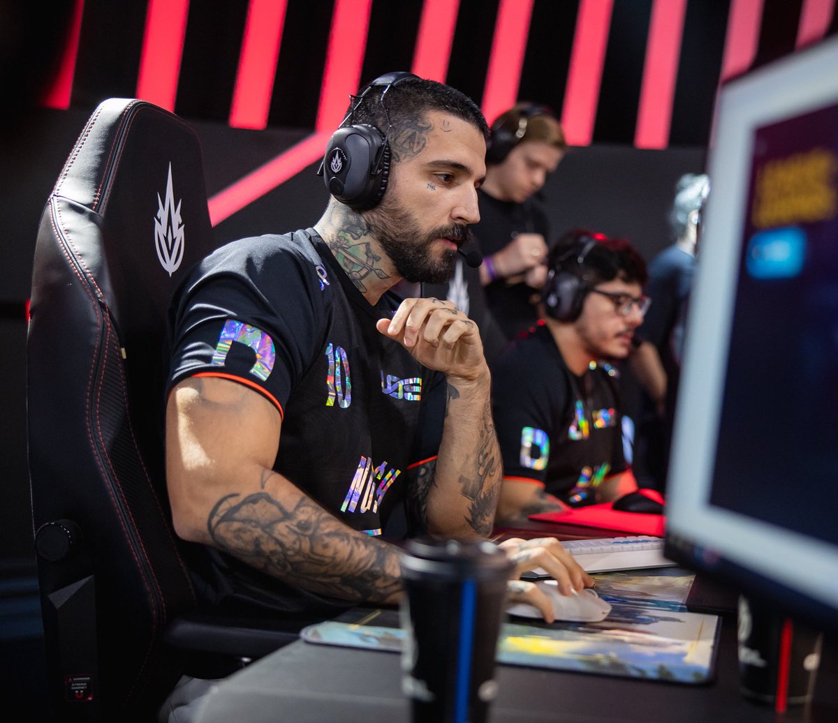 Comunicado:

Sigo em contrato com a LOS mas estou liberado pra ouvir propostas para 2025, em breve estarei indo pra Coreia buscar minha melhor versão. 

Interessados entrem em contato pelo e-mail na Bio.