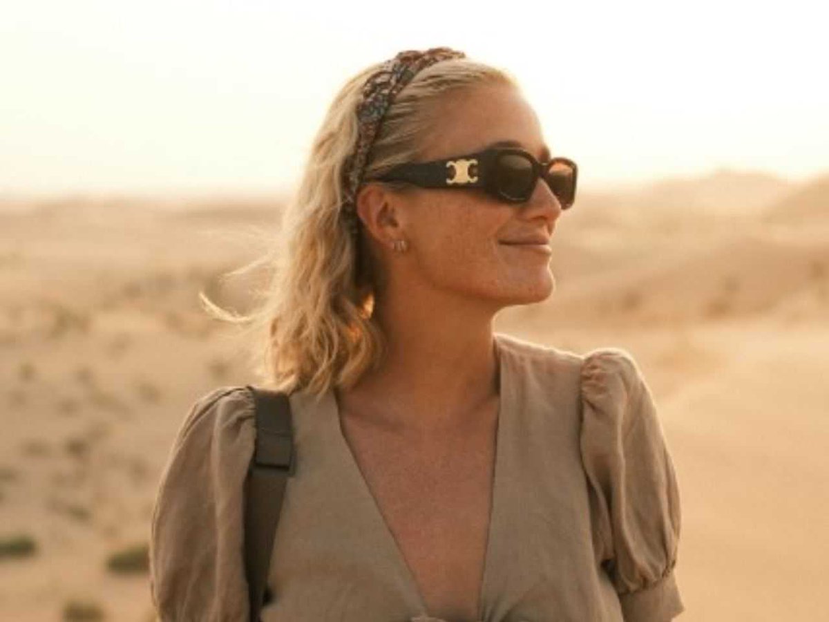 Julie Vermeire krijgt bijzonder veel reactie op haar zomerse outfit: Volgers valt allemaal hetzelfde op: Julie Vermeire is bijzonder populair op Instagram. Ze heeft daar al meer dan 260.000 volgers en deelt regelmatig foto’s op haar profiel. dlvr.it/TFwtrW
