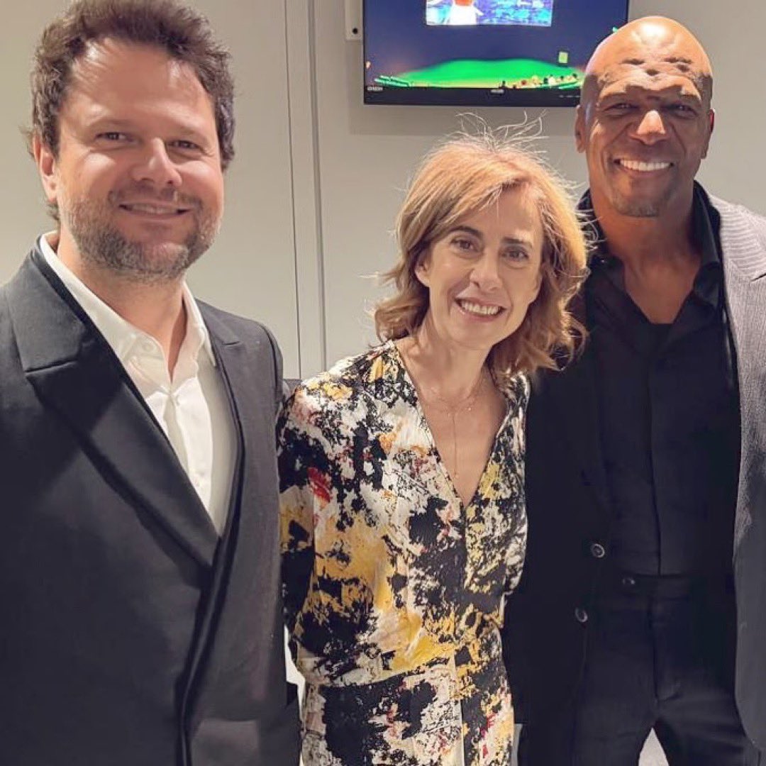 tracklist's tweet photo. SÓ LENDAS! Fernanda Torres, Selton Mello e Terry Crews no 16º Festival de Cinema Brasileiro. ⭐️ https://t.co/3aCbClxbZu