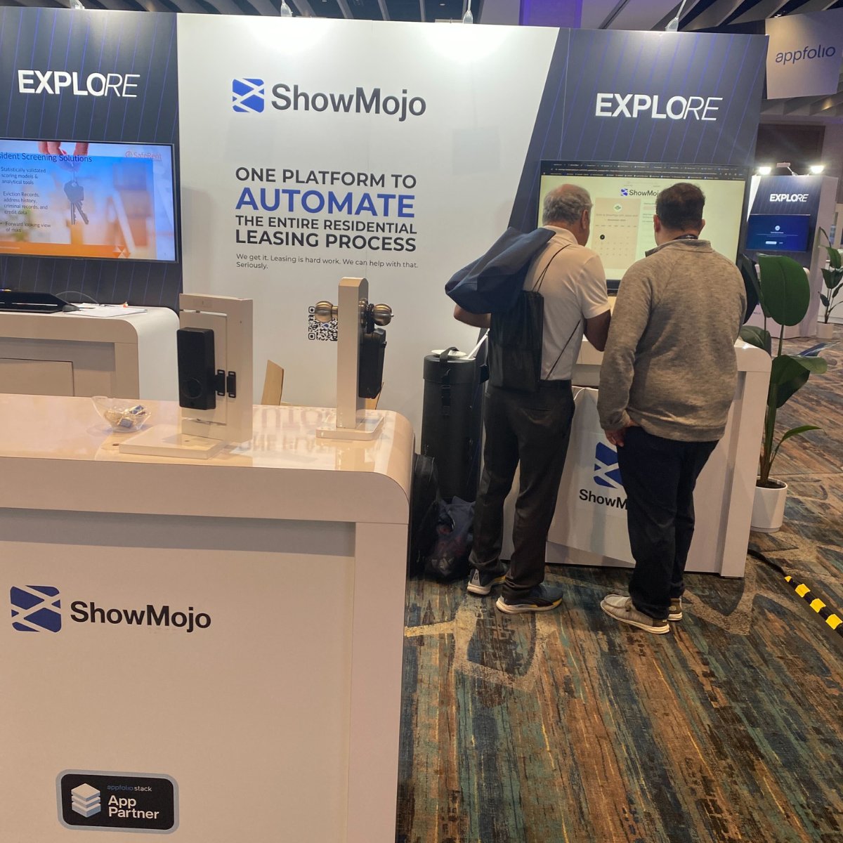 ShowMojo tweet media