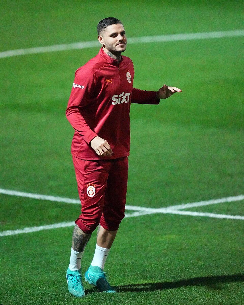 maxpugliese92's tweet image. 💣🚨 BOMBAZO DE @dflatorre EN #ESPNF90:

🔜 ICARDI o Alario podrían llegar a #River el próximo MDP.