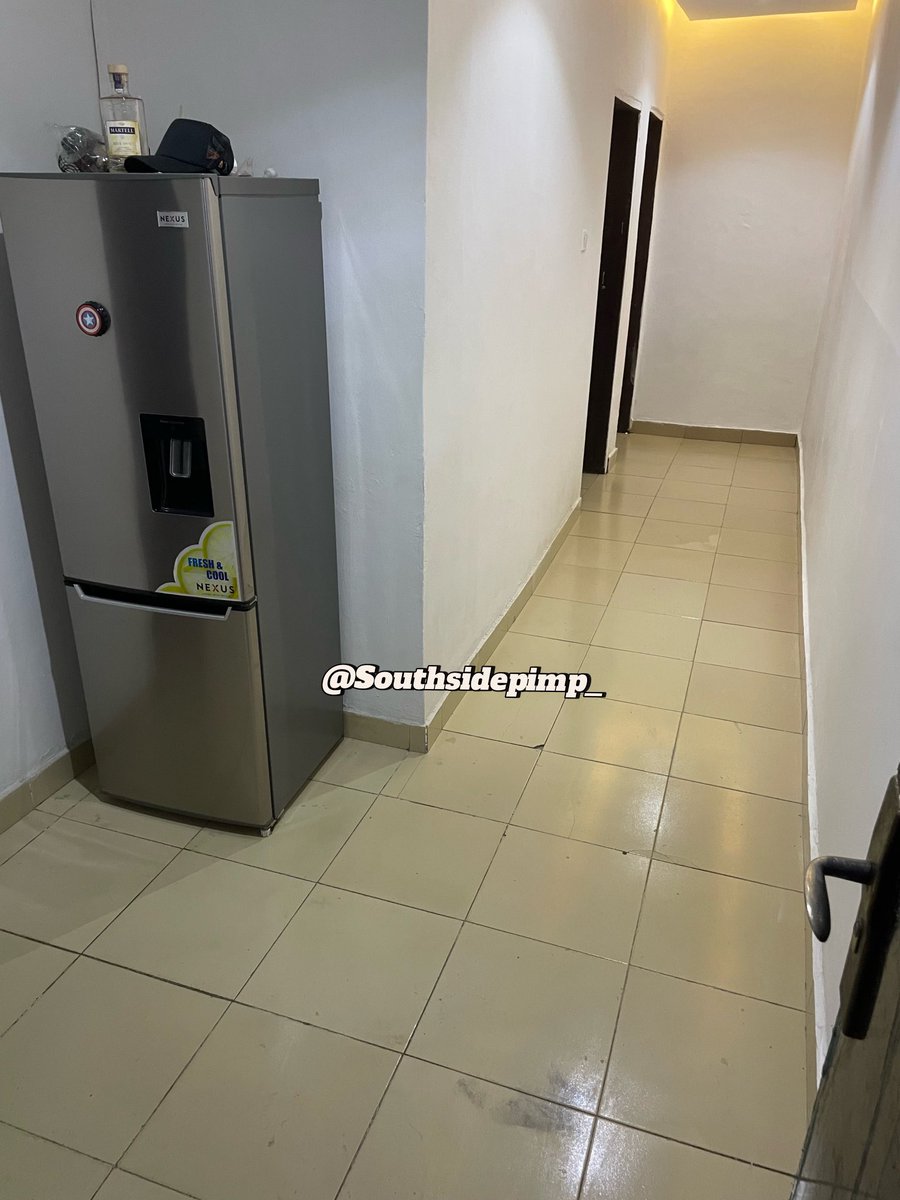 southsidePimp_'s tweet photo. We didn’t break the existing tiles, rather it was covered with laminate flooring #vinyltiles https://t.co/6JgdcAS44T