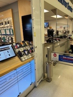 Xpandasecurity's tweet photo. Kiosk, retail within retail and other difficult to secure businesses? Xpanda Security products have the cost effective solution . Our website https://t.co/xWAGc93V3Y . Call 18008350214, email info@xpandasecuritygates.com . #retailsecurity #retail #mobilephone #plaza https://t.co/s34bw3FFsA