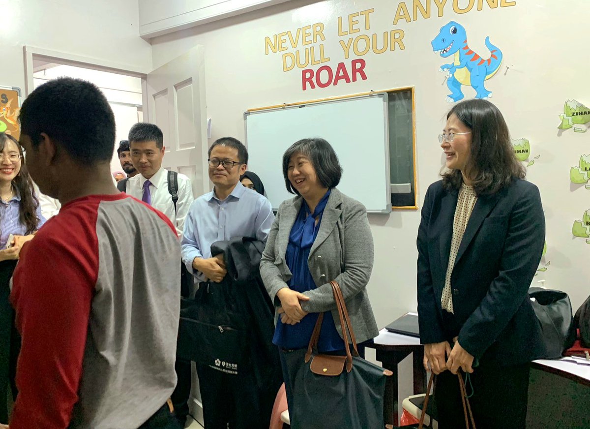 Care Society had the honor of meeting the China Federation of Disabled Persons, team who engaged with our students. Our Executive Board members, including Chairperson Ismail Adhuham and Secretary General Aminath Saleem, along with our management team (1/2)