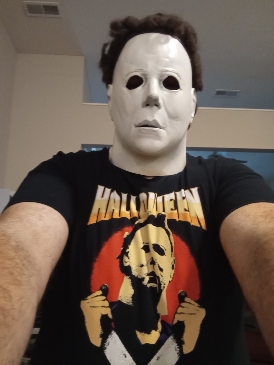 fatfailkid's tweet image. Happy Halloween