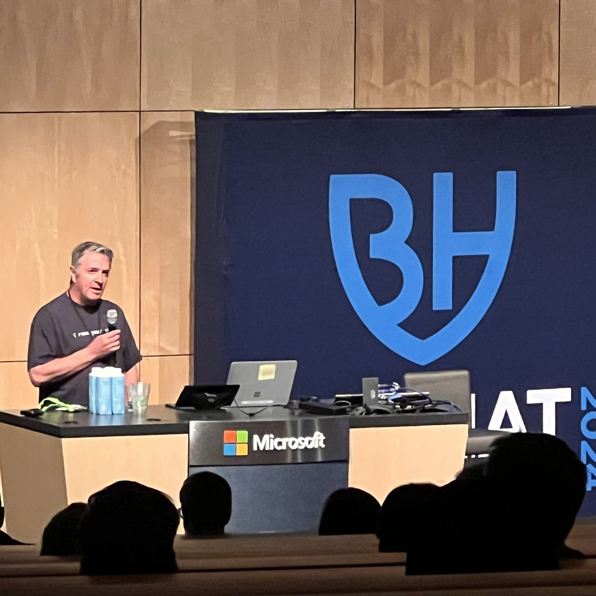 franklinjeff's tweet image. Thank you @MSFTBlueHat team for an amazing two day event. Engaging speakers and in depth content. Great networking opportunities and hands-on activities at the Villages🔒
#BlueHat #appsec #cloudsec #cybersecurity
