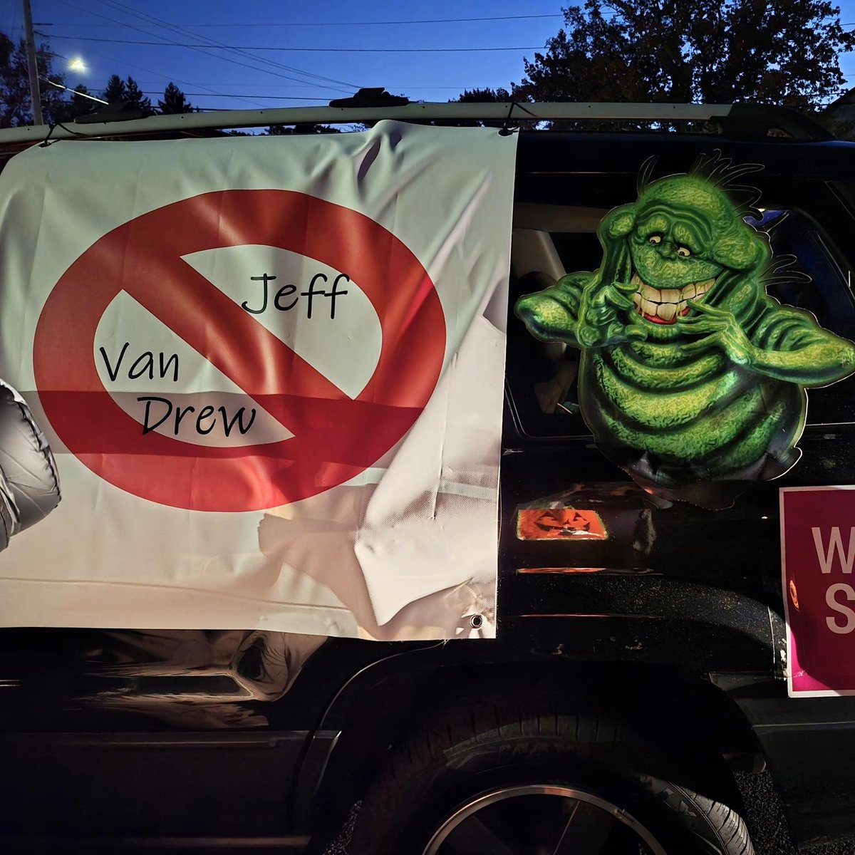 Happy Halloween, #NJ02! I joined the Hammonton Halloween Parade and saw the Ghostbusters busting lies of what Jeff Van Drew is spreading in South Jersey! 👻