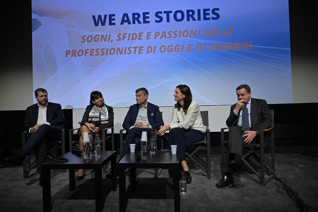 Comunicare Digitale (@comunicaredigit) on Twitter photo <a href="/ConfindustriaTv/">ConfindustriaRadioTV</a> Antipirateria, <a href="/frasisam/">franco siddi</a>: ruolo delle associazioni per fare sistema con <a href="/abarachini/">Alberto Barachini</a> <a href="/fmollicone/">Federico Mollicone</a> <a href="/maxcapitanio/">Massimiliano Capitanio</a> <a href="/AGCOMunica/">AGCOM</a>
<a href="/FAPAV_IT/">FAPAV</a> <a href="/fbagnolirossi/">Fede Bagnoli Rossi</a> <a href="/DAZN_IT/">DAZN Italia</a> <a href="/SkyItalia/">Sky</a>
confindustriaradiotv.it/antipirateria-… <a href="/ConfindustriaTv/">ConfindustriaRadioTV</a> Antipirateria, <a href="/frasisam/">franco siddi</a>: ruolo delle associazioni per fare sistema con <a href="/abarachini/">Alberto Barachini</a> <a href="/fmollicone/">Federico Mollicone</a> <a href="/maxcapitanio/">Massimiliano Capitanio</a> <a href="/AGCOMunica/">AGCOM</a>
<a href="/FAPAV_IT/">FAPAV</a> <a href="/fbagnolirossi/">Fede Bagnoli Rossi</a> <a href="/DAZN_IT/">DAZN Italia</a> <a href="/SkyItalia/">Sky</a>
confindustriaradiotv.it/antipirateria-…