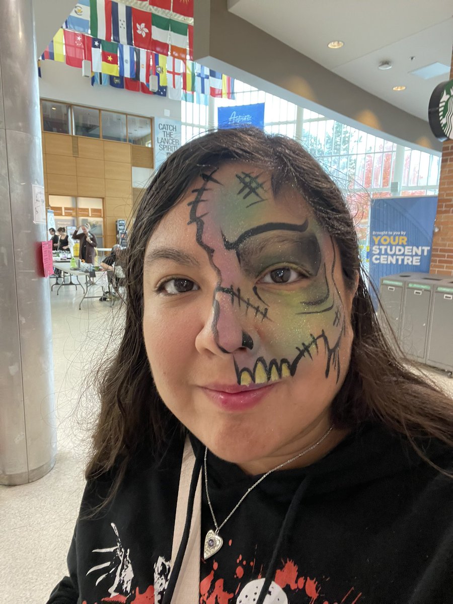 iTOP95's tweet image. Have a scary day 🧡🎃🕷️🕸️🍂🧟‍♀️ #halloween2024 #zombie #selfie #interstellar @UWindsor