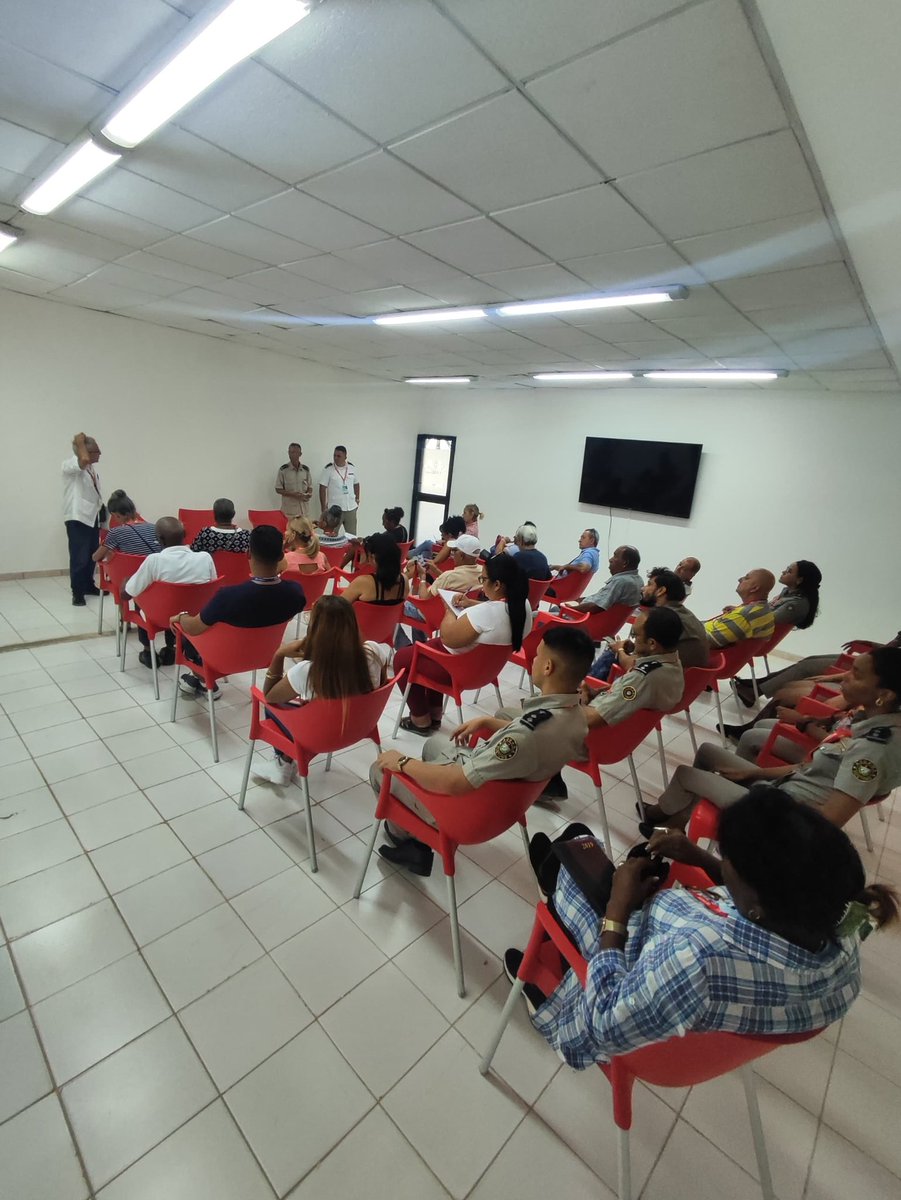 Aduana Control Mercantil #PorUnaFronteraSegura Aseguradando y Controlando las Actividades de la 40 Edición de la Feria de la Habana. #AduanadeCuba