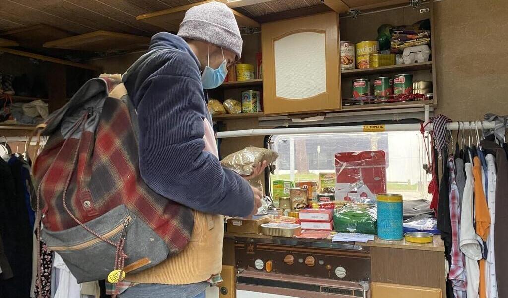 « Qu’on nous laisse travailler » : en colère, cette épicerie solidaire d’Angers interpelle la mairie (Ouest-France) dlvr.it/TFwwFt
