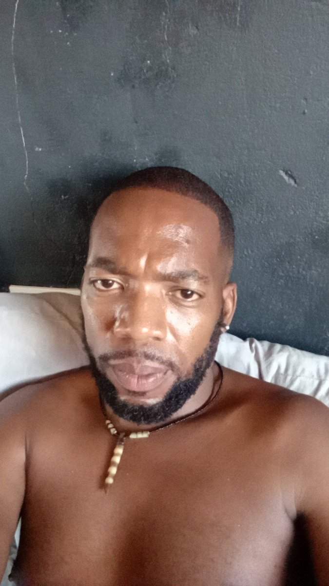 McSinger102's tweet photo. Yoh what a day. And I'm so hungry. Any supper invites? https://t.co/d9NaSu7ofA